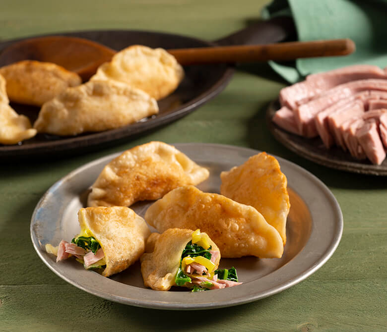 Gefüllte Thunfisch-Teigtaschen