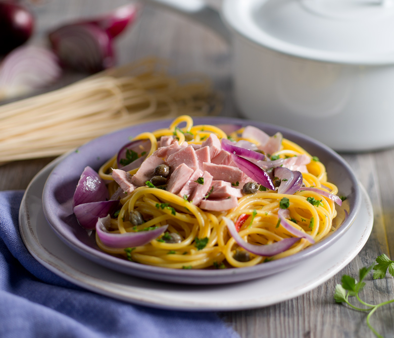 Thunfischspaghetti mit Kapern